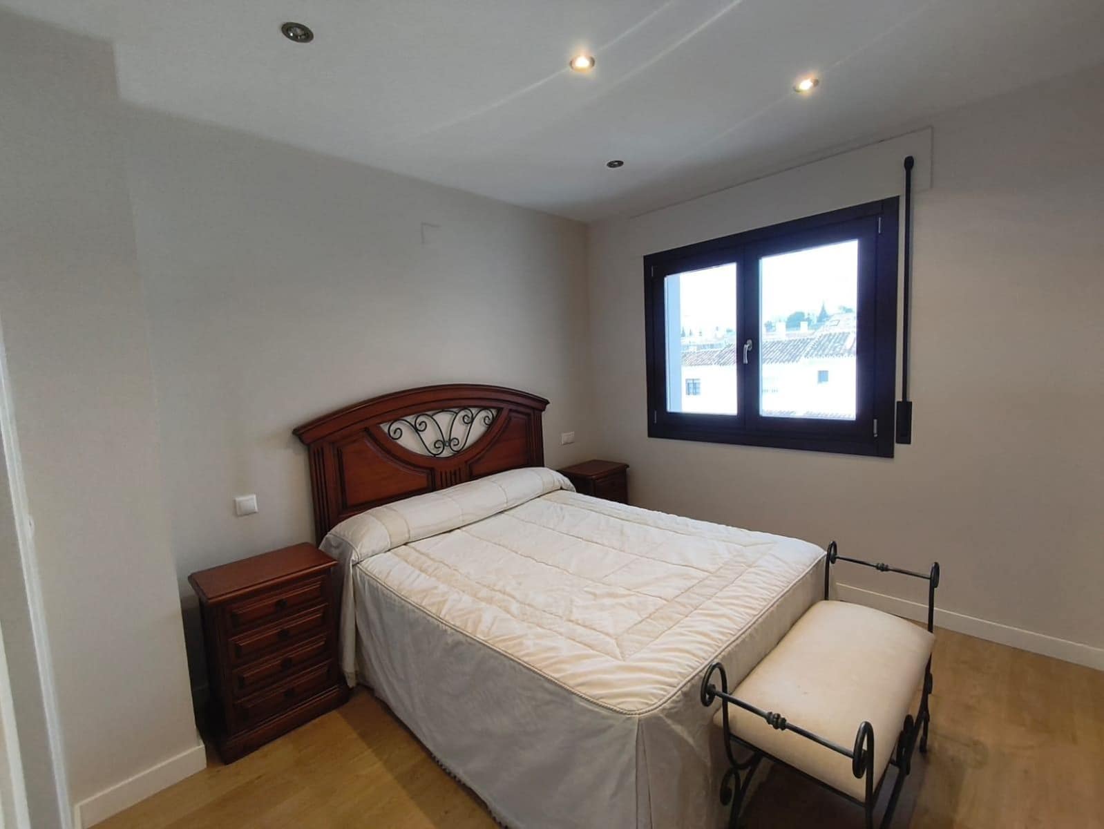 4 bedroom Villa for sale in Fuengirola with garage - € 850,000 (Ref: 9518900)