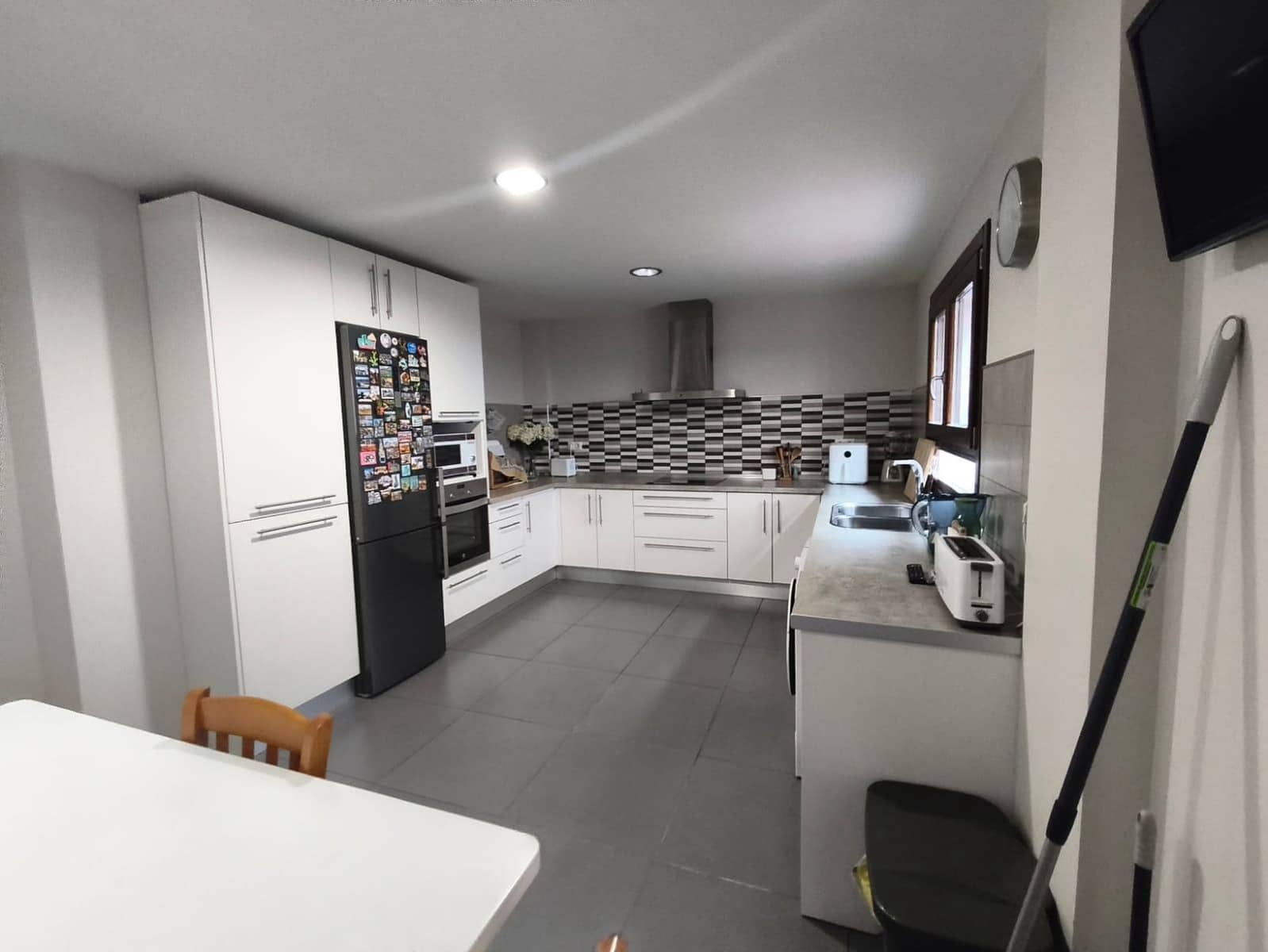 4 bedroom Villa for sale in Fuengirola with garage - € 850,000 (Ref: 9518900)