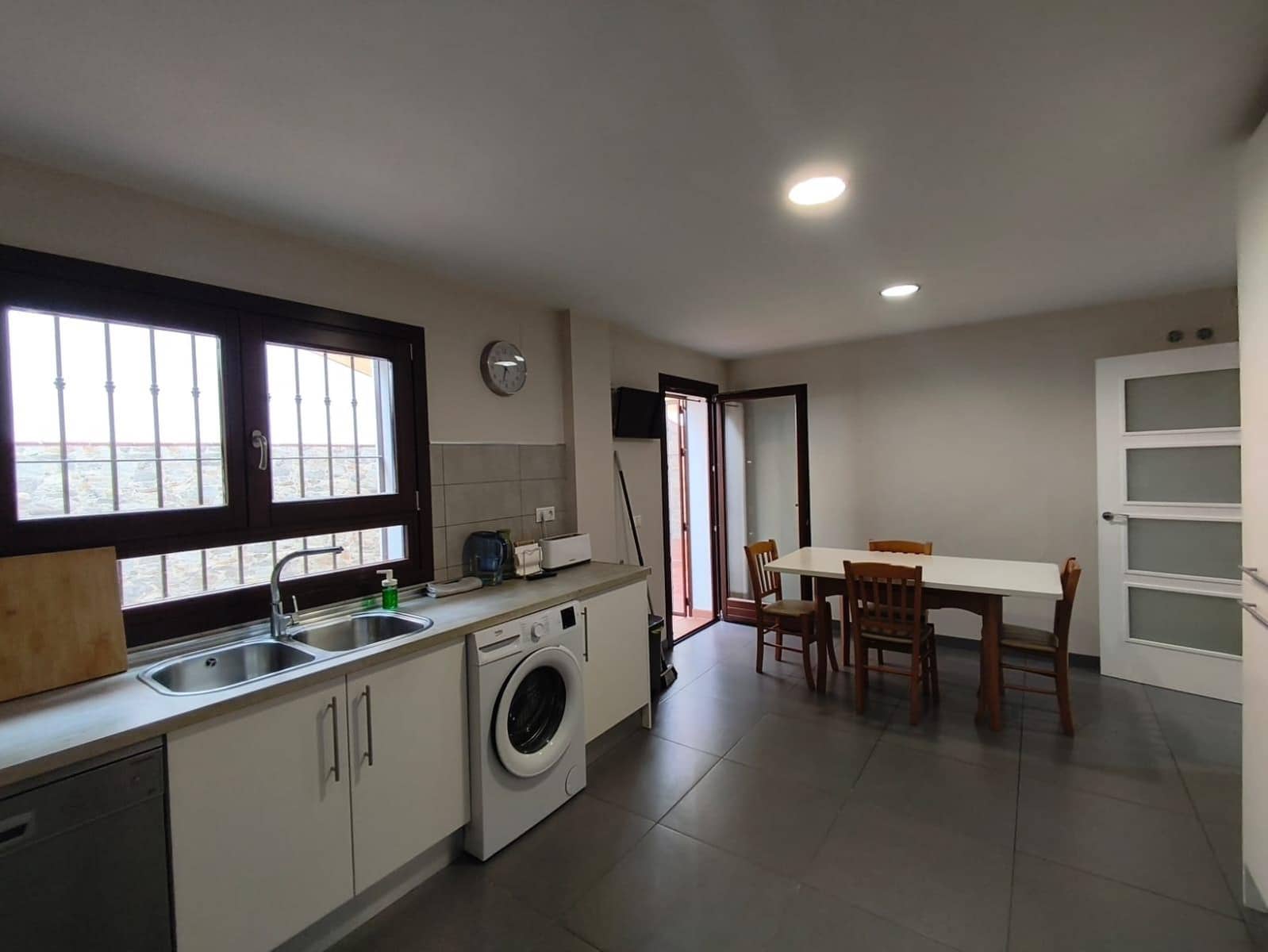 4 bedroom Villa for sale in Fuengirola with garage - € 850,000 (Ref: 9518900)