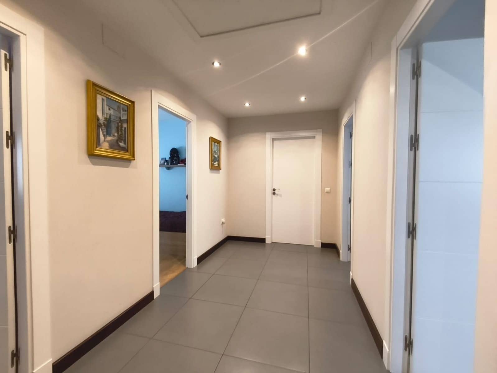 4 bedroom Villa for sale in Fuengirola with garage - € 850,000 (Ref: 9518900)