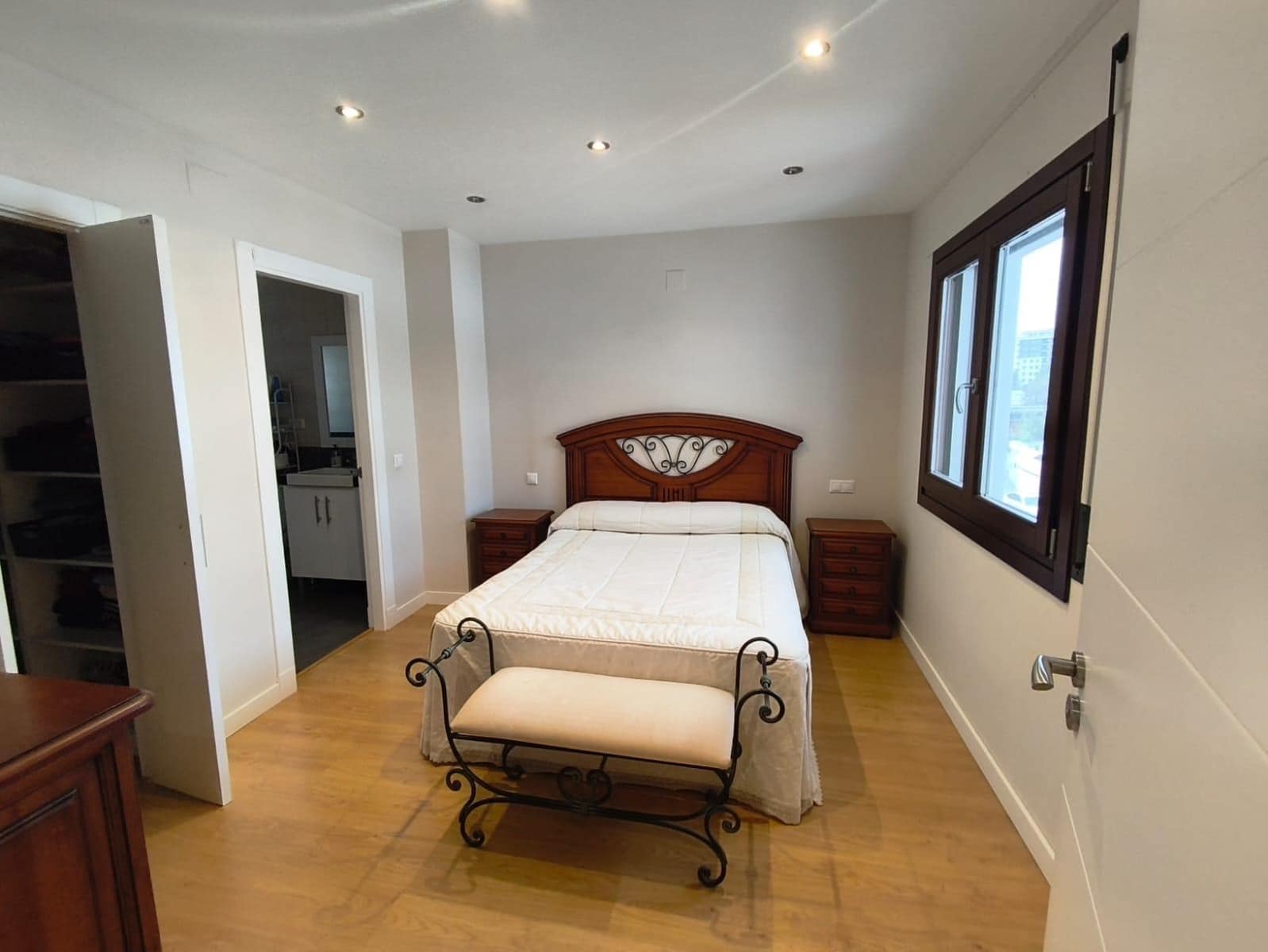 4 bedroom Villa for sale in Fuengirola with garage - € 850,000 (Ref: 9518900)