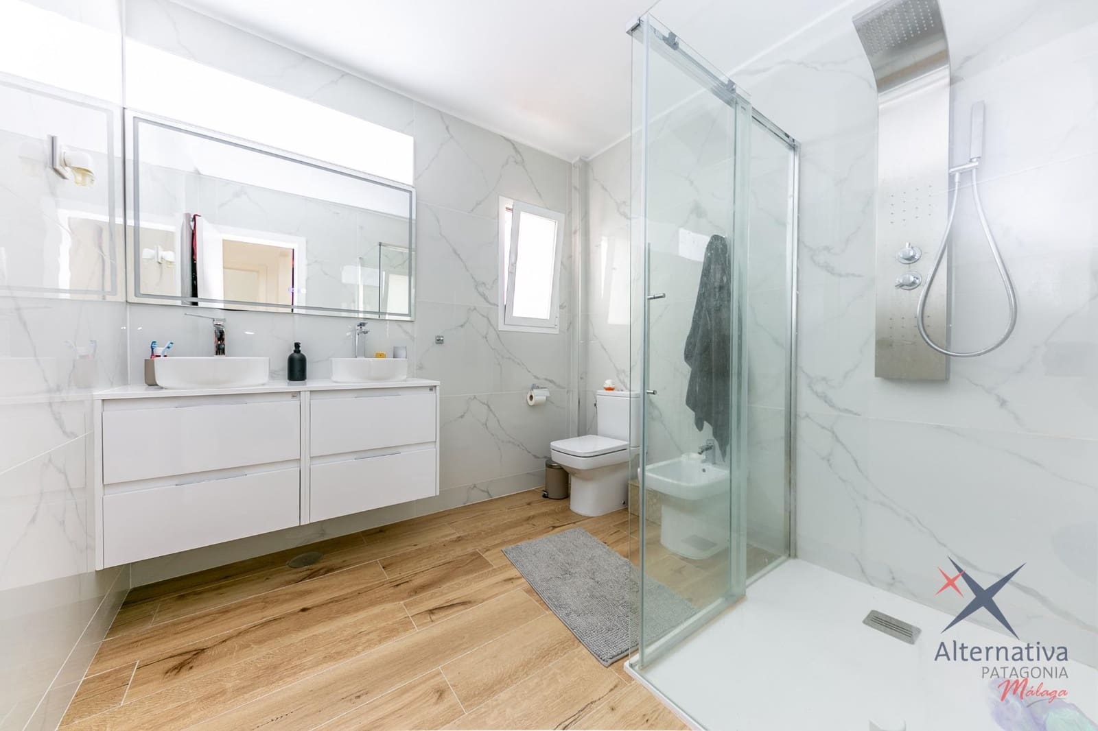 4 quarto Moradia Geminada para venda em Benalmadena com piscina garagem - 899 000 € (Ref: 9524301)