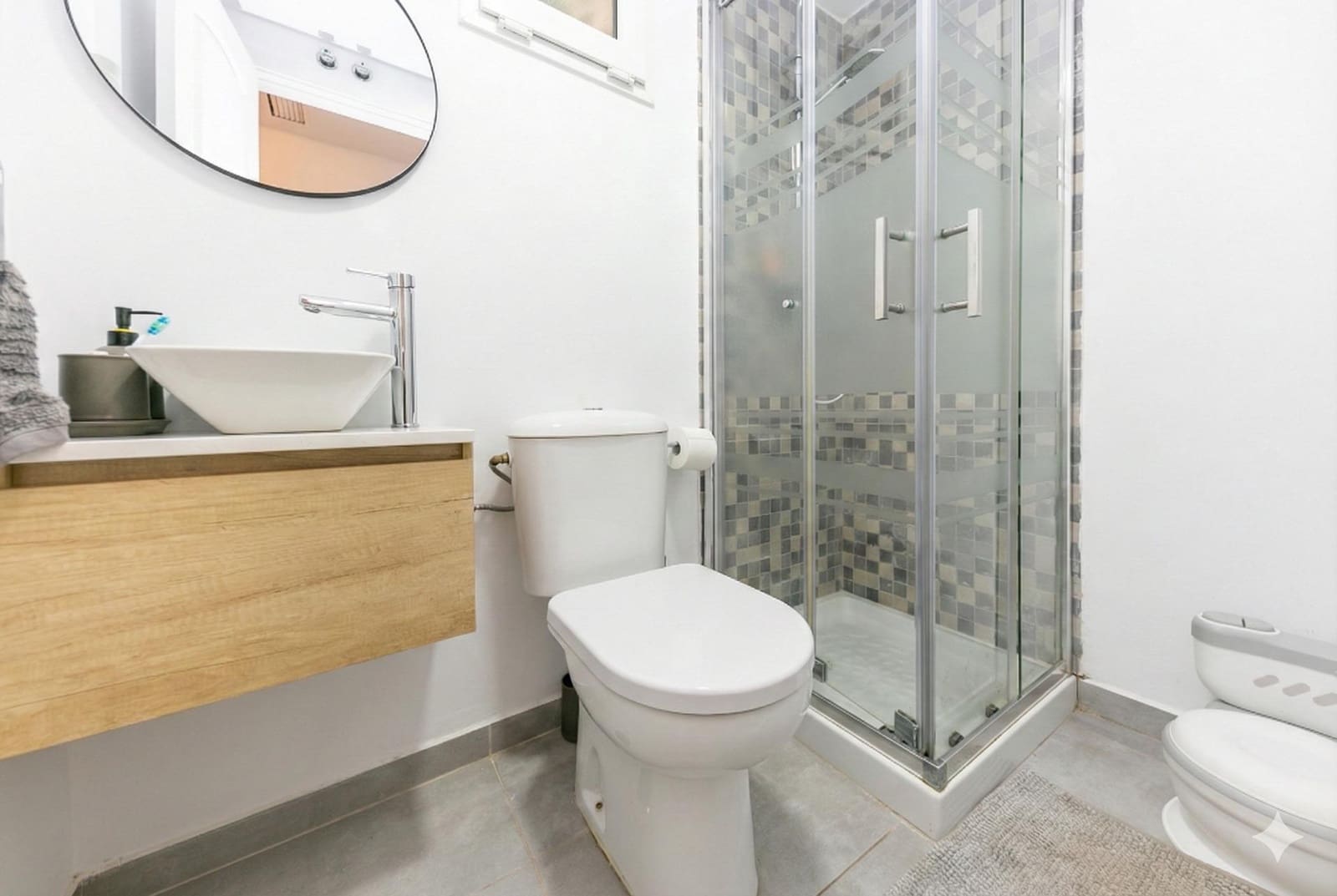 3 makuuhuone Huoneisto myytävänä paikassa Torrequebrada mukana uima-altaan 
autotalli - 400 000 € (Ref: 9537315)