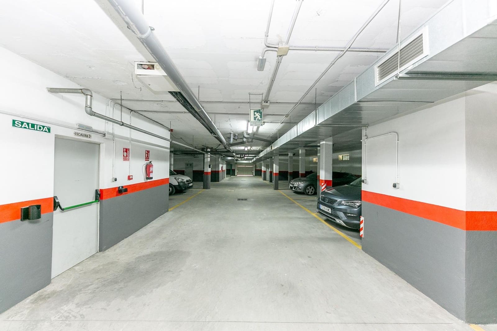 Apartamento de 2 habitaciones en New Golden Mile en venta con piscina garaje - 299.000 € (Ref: 9543613)