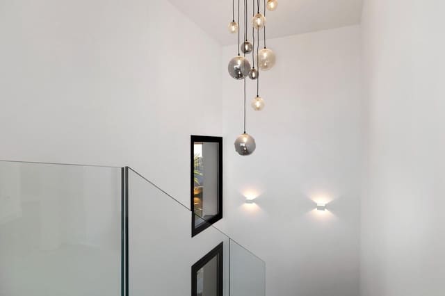 5 soverom Villa til salgs i Marbella med svømmebasseng garasje - € 3 450 000 (Ref: 9565237)