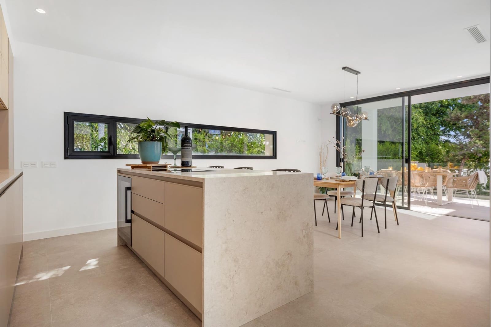 5 sypialnia Willa na sprzedaż w Marbella z basenem garażem - 3 450 000 € (Ref: 9565237)