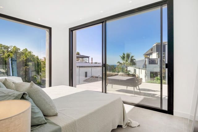 5 soverom Villa til salgs i Marbella med svømmebasseng garasje - € 3 450 000 (Ref: 9565237)