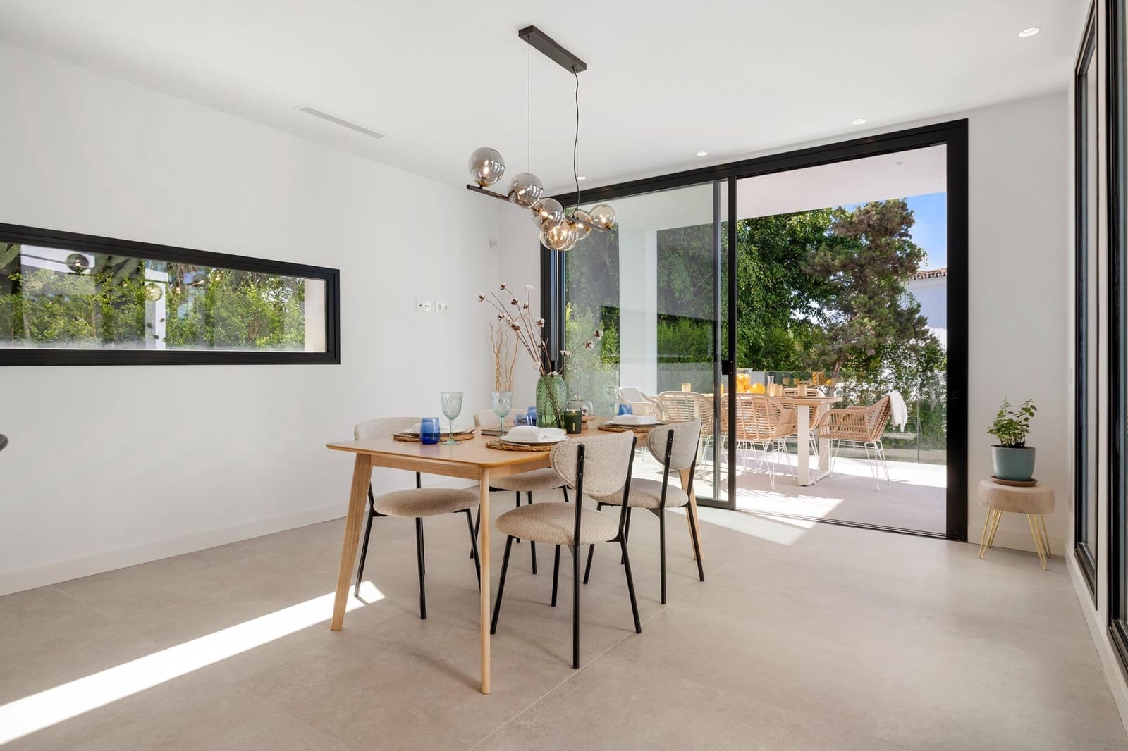 5 sypialnia Willa na sprzedaż w Marbella z basenem garażem - 3 450 000 € (Ref: 9565237)