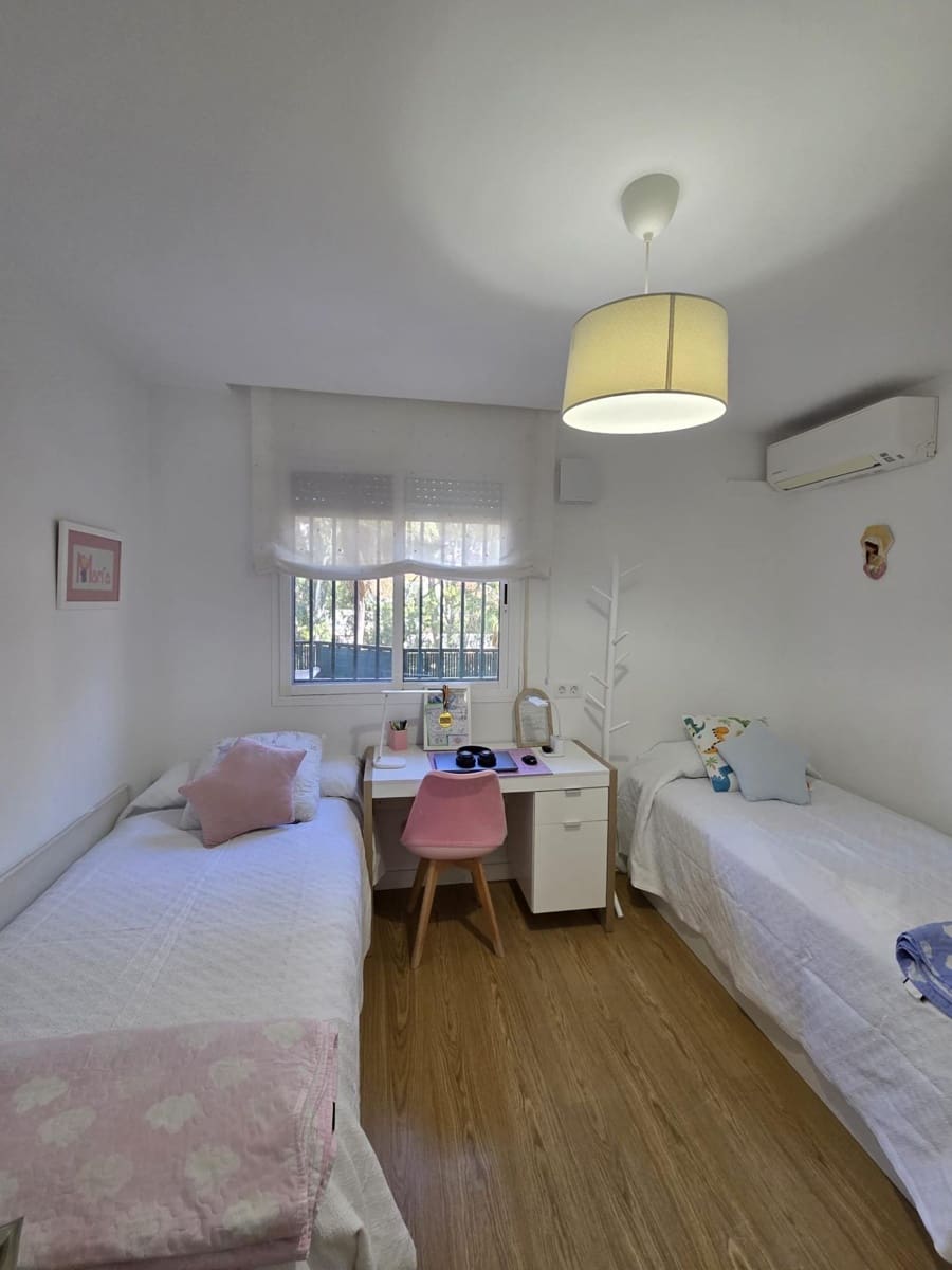 3 chambre Appartement à vendre à Fuengirola avec piscine garage - 380 000 € (Ref: 9619220)