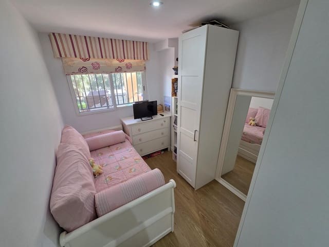 Apartamento de 3 habitaciones en Fuengirola en venta con piscina garaje - 380.000 € (Ref: 9619220)