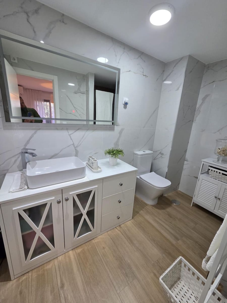 3 bedroom Apartment for sale in Fuengirola with pool garage - € 380,000 (Ref: 9619220)