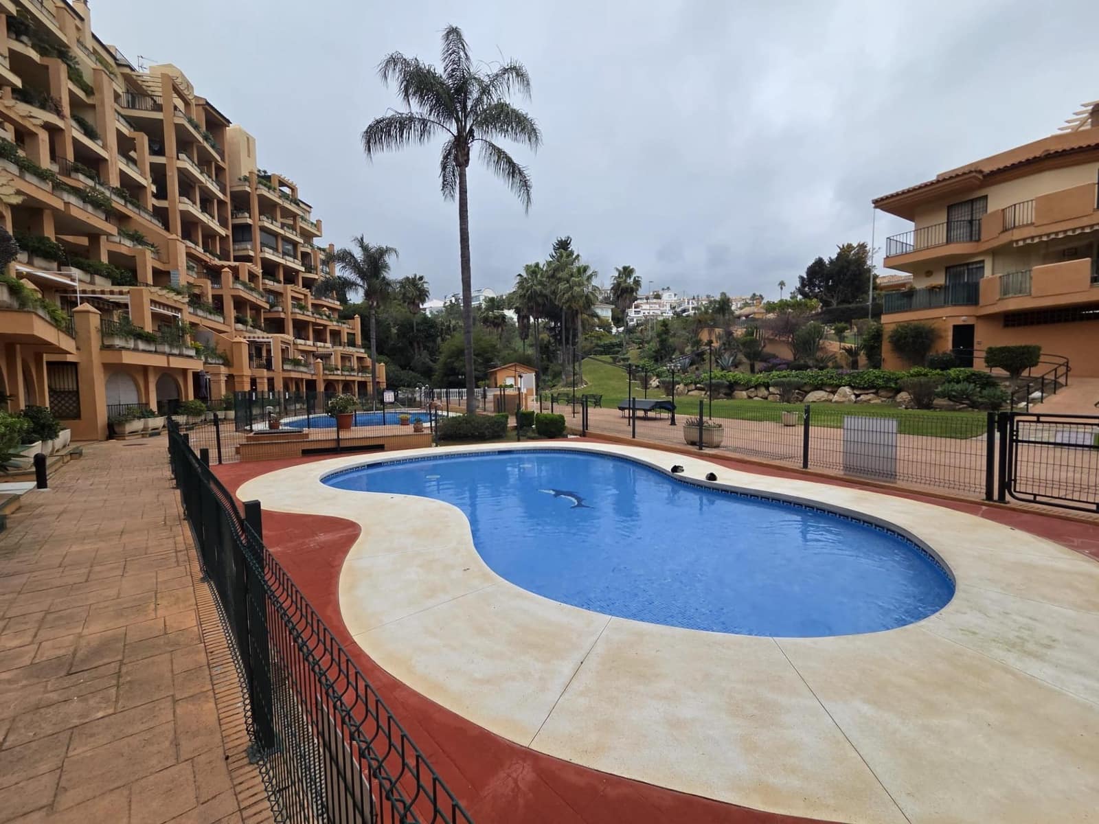 3 bedroom Apartment for sale in Fuengirola with pool garage - € 380,000 (Ref: 9619220)