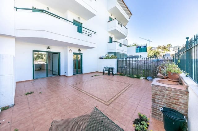 Apartamento de 2 habitaciones en Fuengirola en venta con piscina garaje - 305.000 € (Ref: 9634257)