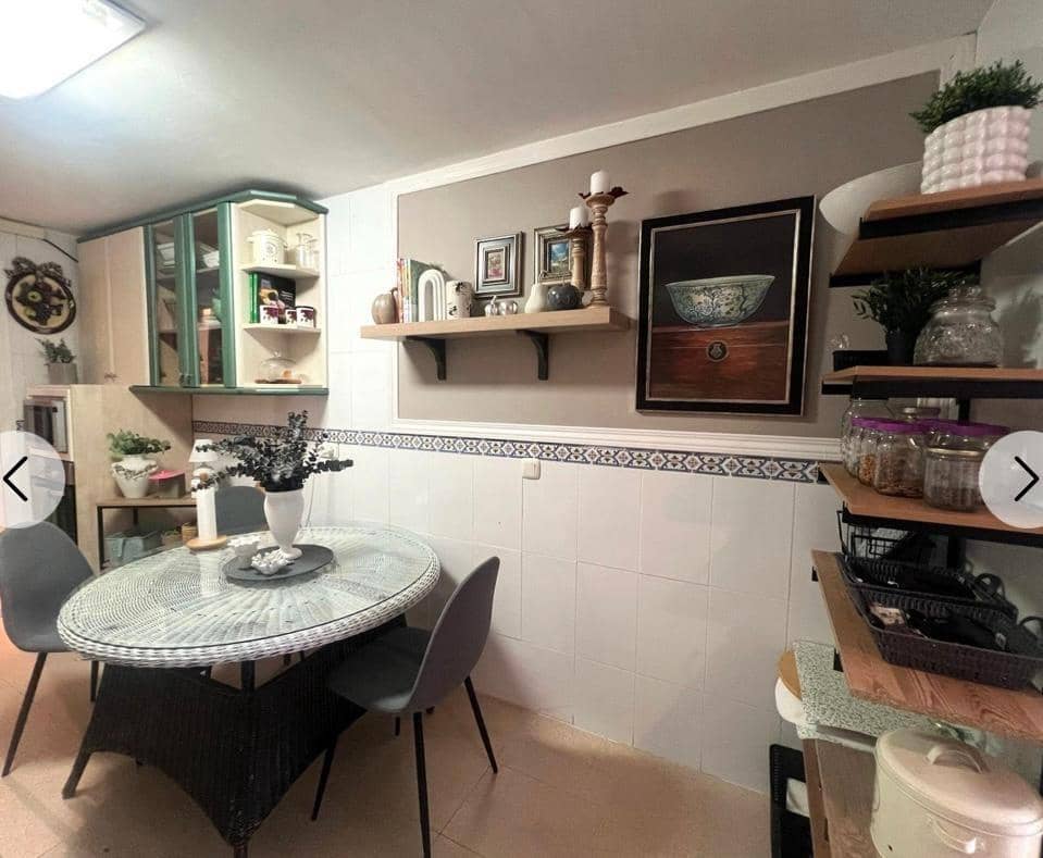 3 makuuhuone Huoneisto myytävänä paikassa Fuengirola mukana uima-altaan 
autotalli - 429 000 € (Ref: 9690598)