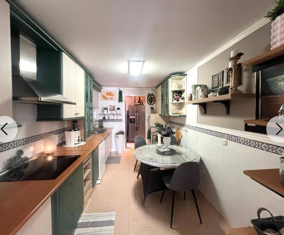 3 makuuhuone Huoneisto myytävänä paikassa Fuengirola mukana uima-altaan 
autotalli - 429 000 € (Ref: 9690598)