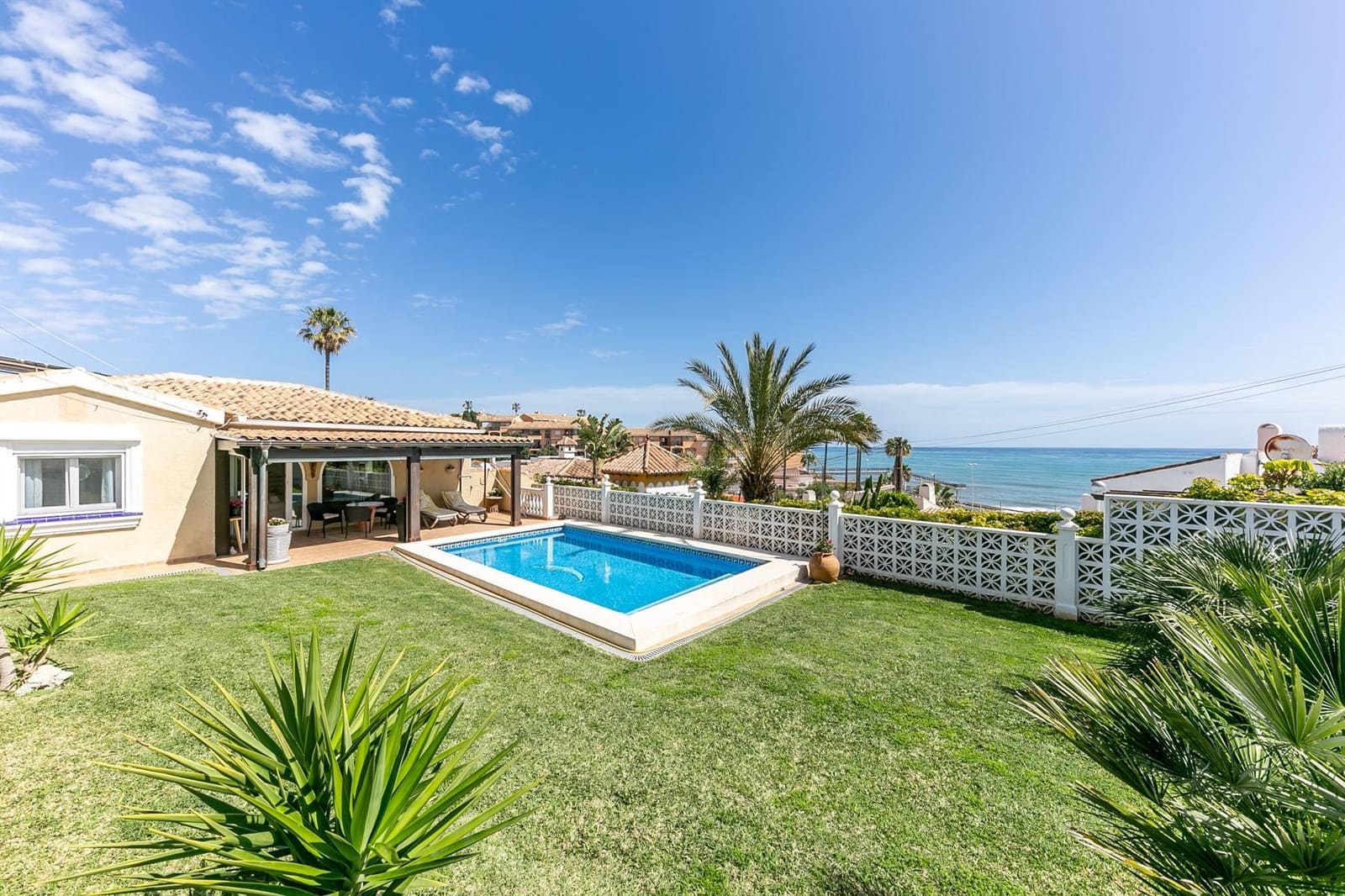 2 chambre Villa/Maison à vendre à Mijas avec garage - 510 000 € (Ref: 9698830)