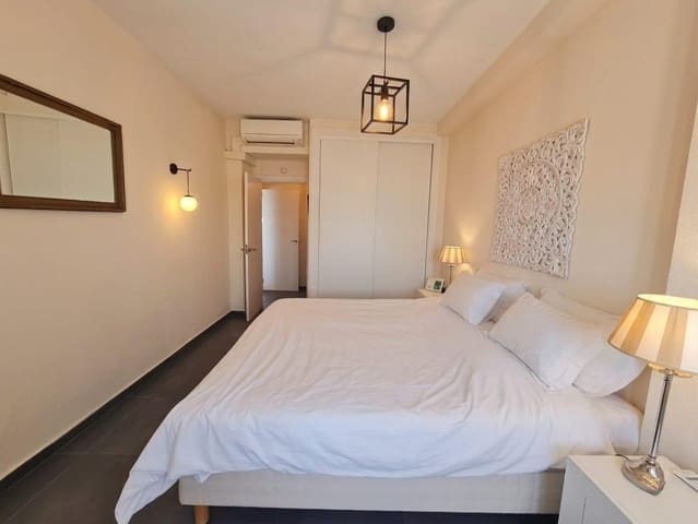 2 bedroom Flat for sale in Fuengirola - € 520,000 (Ref: 9711965)