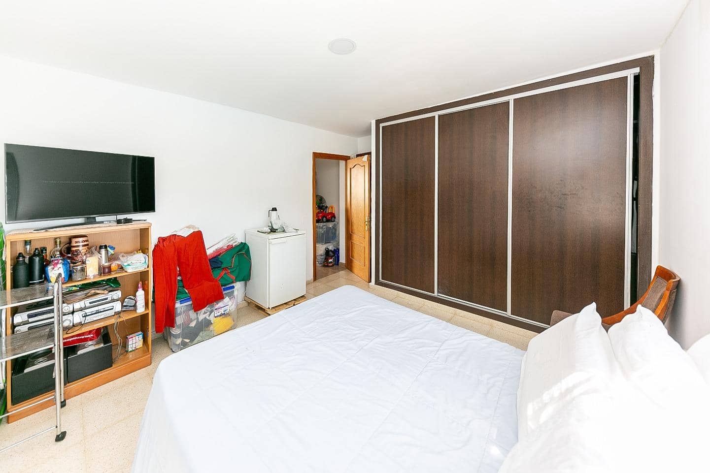 10 bedroom Finca/Country House for sale in El Padron with pool - € 750,000 (Ref: 9738564)