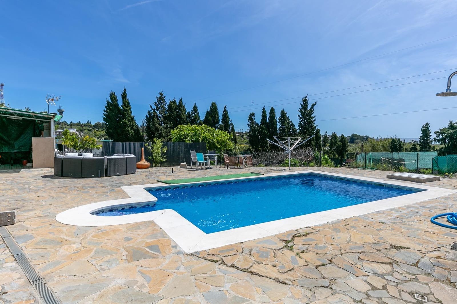 10 bedroom Finca/Country House for sale in El Padron with pool - € 750,000 (Ref: 9738564)