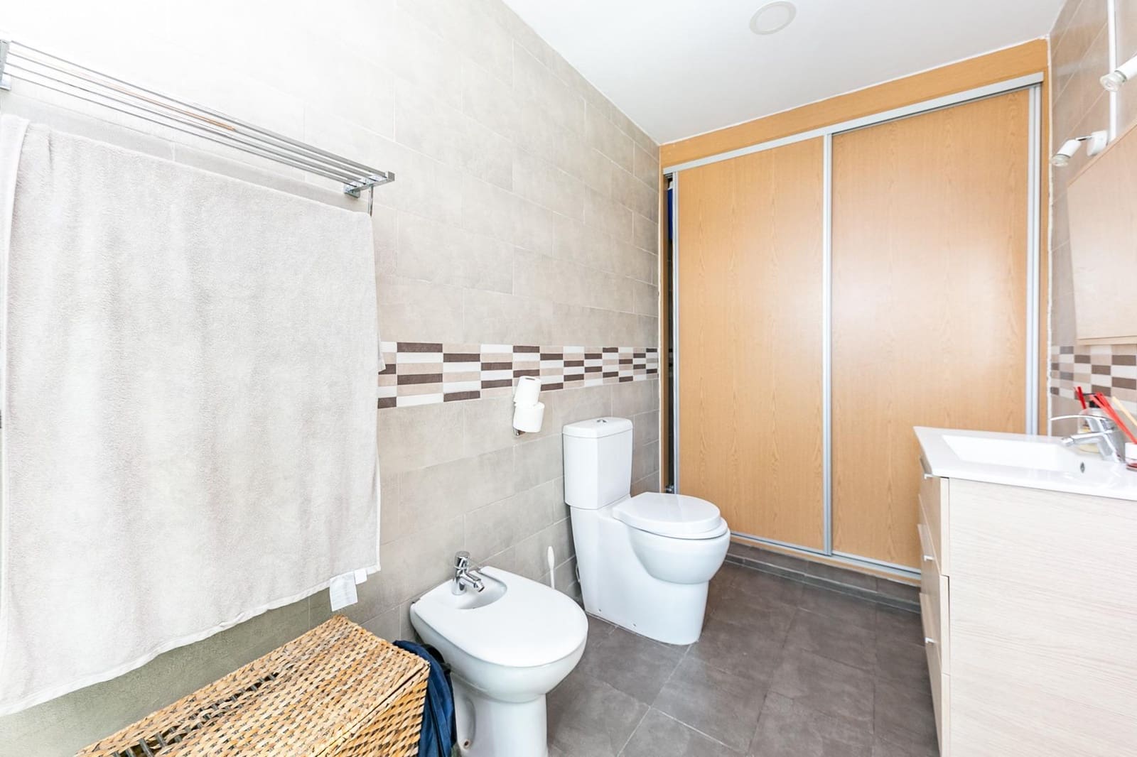 10 bedroom Finca/Country House for sale in El Padron with pool - € 750,000 (Ref: 9738564)