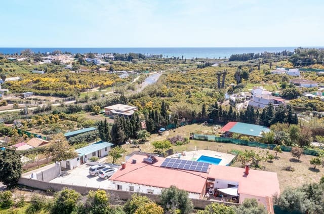 10 soverom Finca/Herregård til salgs i El Padrón, Estepona med svømmebasseng - € 750 000 (Ref: 9738564)