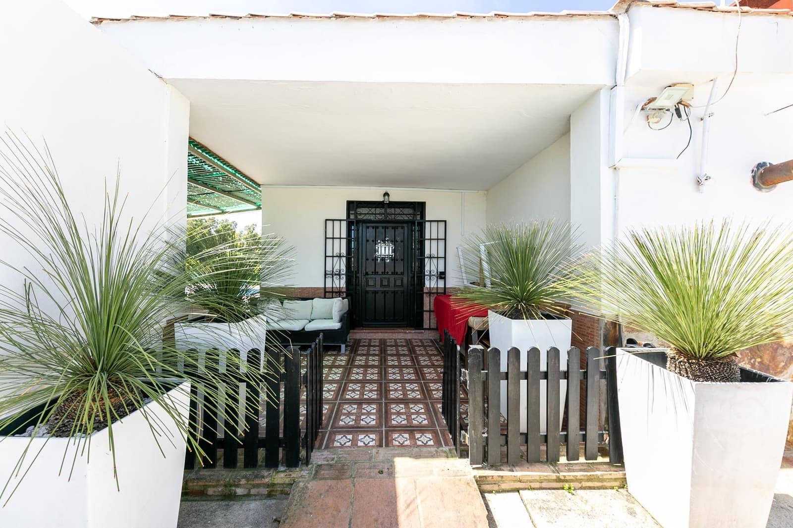 10 bedroom Finca/Country House for sale in El Padron with pool - € 750,000 (Ref: 9738564)