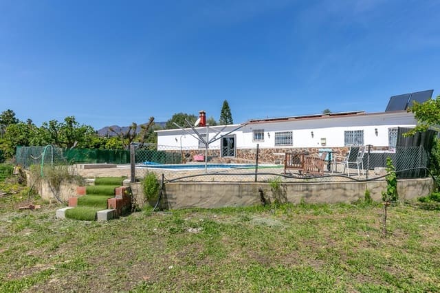 10 soverom Finca/Herregård til salgs i El Padrón, Estepona med svømmebasseng - € 750 000 (Ref: 9738564)