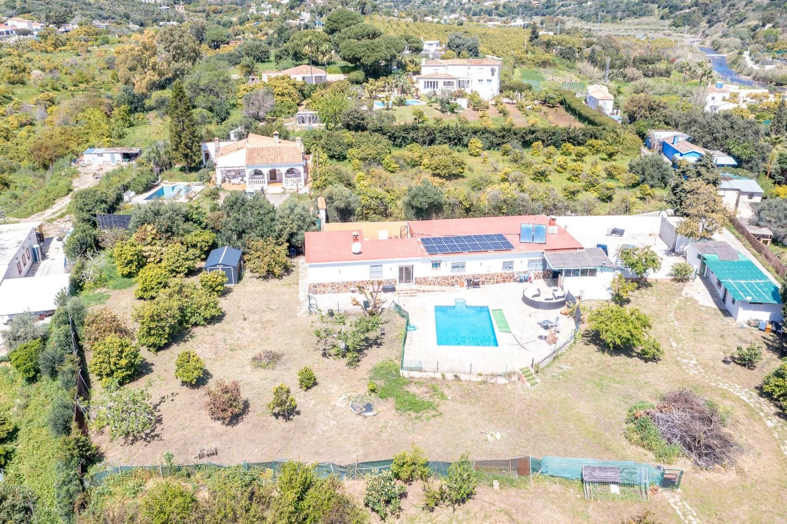 10 bedroom Finca/Country House for sale in El Padron with pool - € 750,000 (Ref: 9738564)