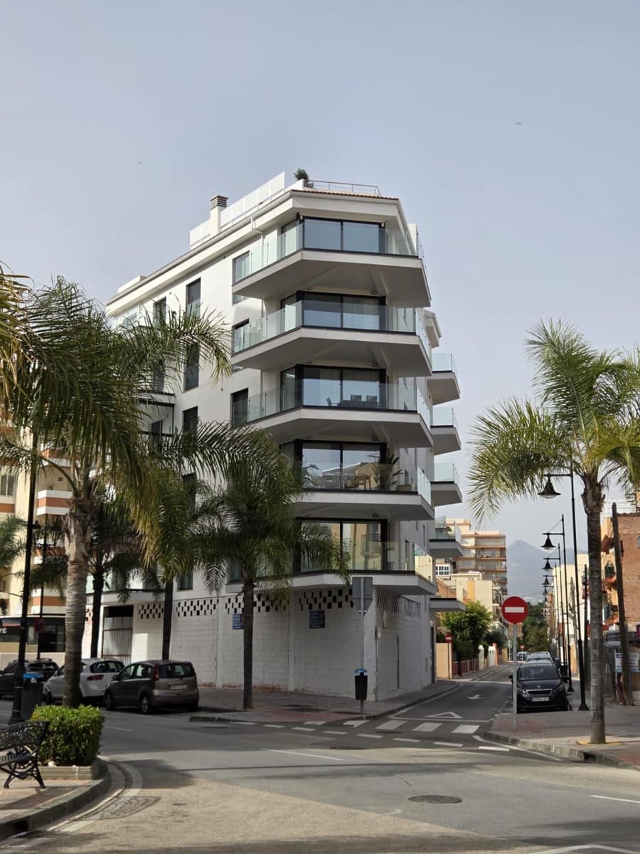 2 sypialnia Apartament na sprzedaż w Fuengirola z garażem - 495 000 € (Ref: 9780554)