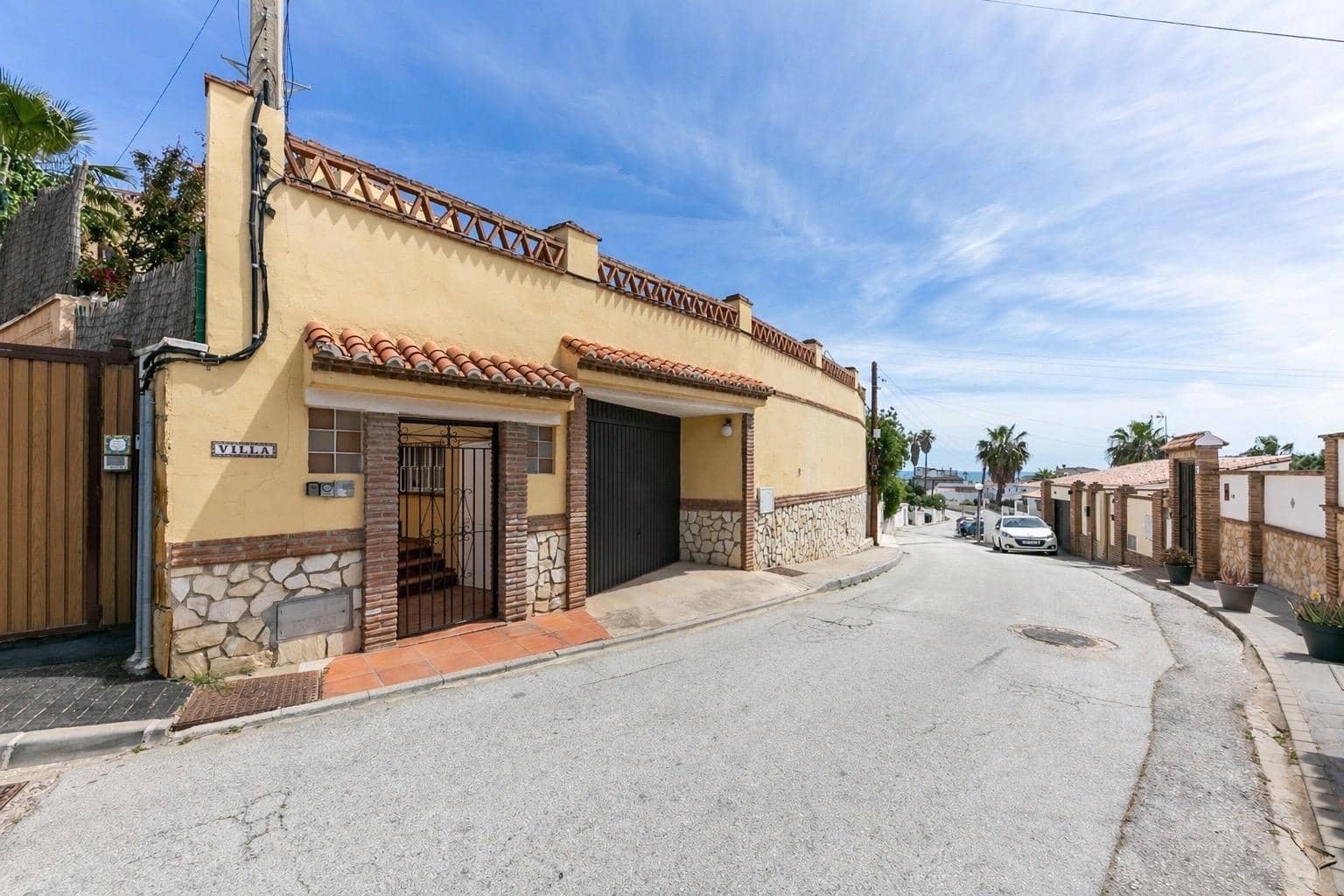 5 soverom Villa til salgs i Mijas med svømmebasseng garasje - € 890 000 (Ref: 9797080)