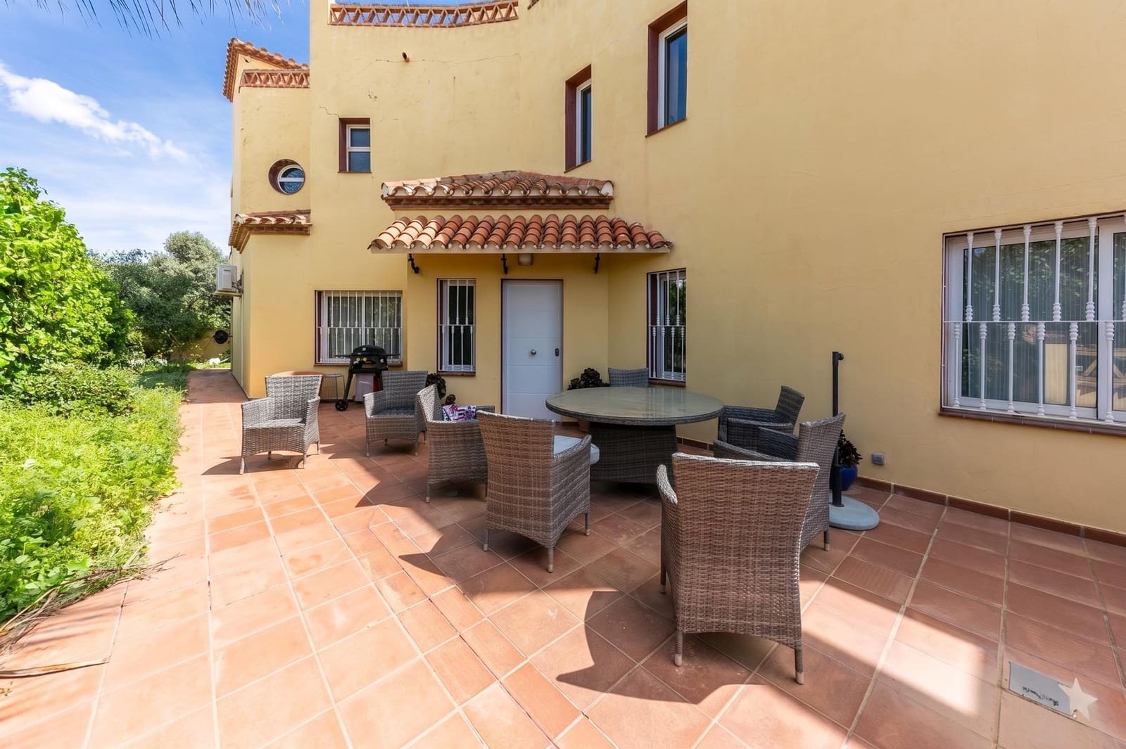 5 soverom Villa til salgs i Mijas med svømmebasseng garasje - € 890 000 (Ref: 9797080)