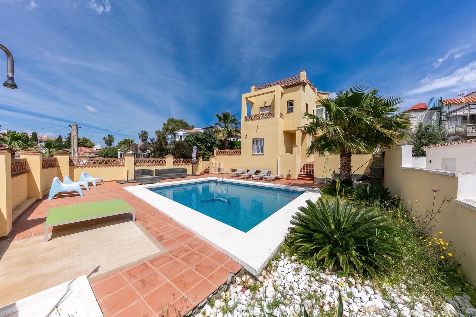 5 soverom Villa til salgs i Mijas med svømmebasseng garasje - € 890 000 (Ref: 9797080)