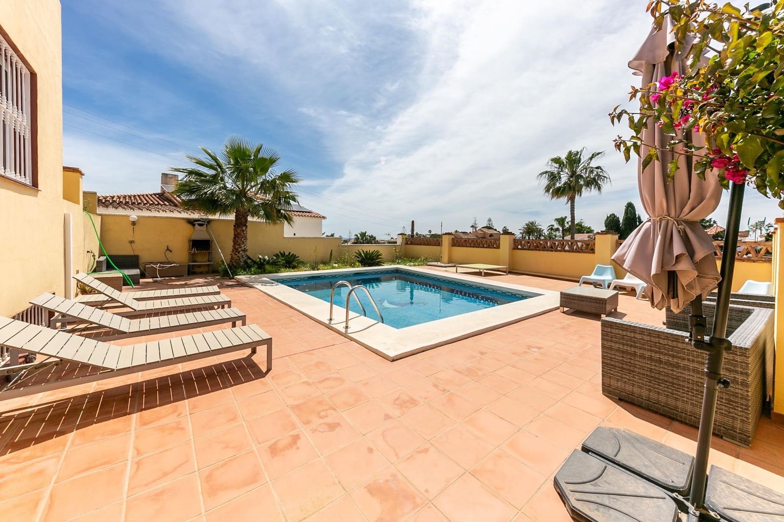 5 soverom Villa til salgs i Mijas med svømmebasseng garasje - € 890 000 (Ref: 9797080)