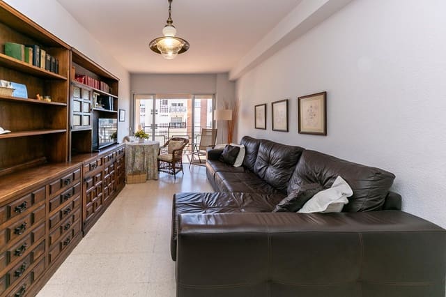 3 chambre Appartement à vendre à Zona Puerto Deportivo, Fuengirola - 370 000 € (Ref: 9797081)