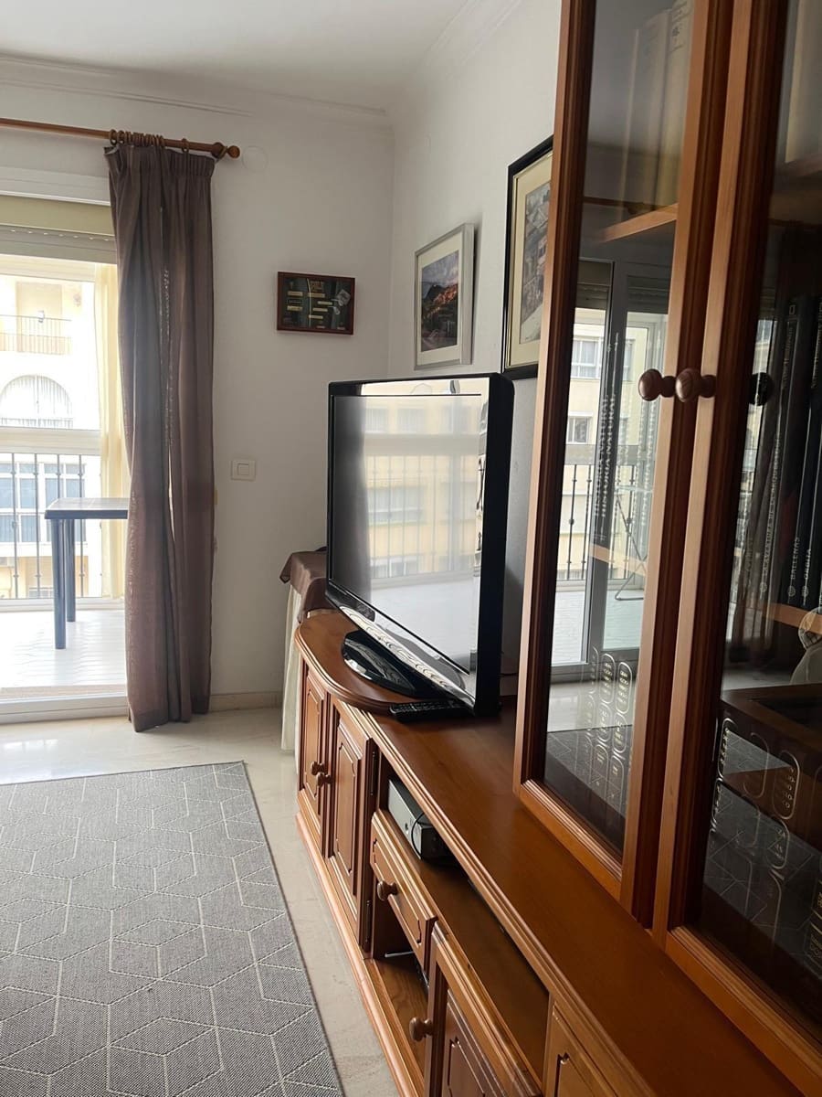 4 makuuhuone Huoneisto myytävänä paikassa Fuengirola mukana 
autotalli - 429 000 € (Ref: 9797082)