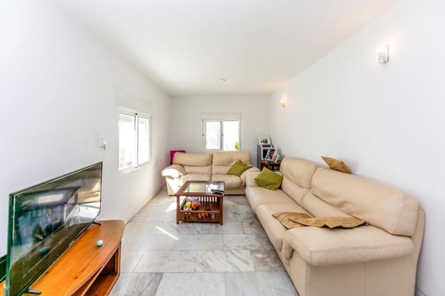 4 makuuhuone Omakotitalo myytävänä paikassa Arroyo de la Miel, Benalmádena - 600 000 € (Ref: 9797100)