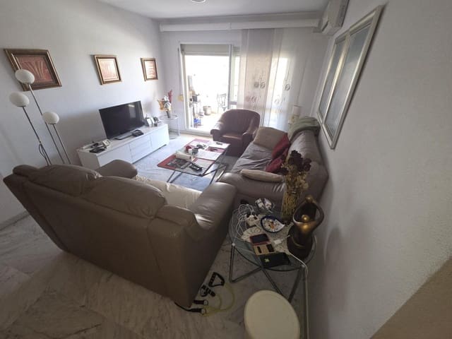3 bedroom Apartment for sale in Fuengirola with garage - € 399,000 (Ref: 9818211)