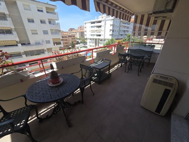 3 bedroom Apartment for sale in Fuengirola with garage - € 399,000 (Ref: 9818211)