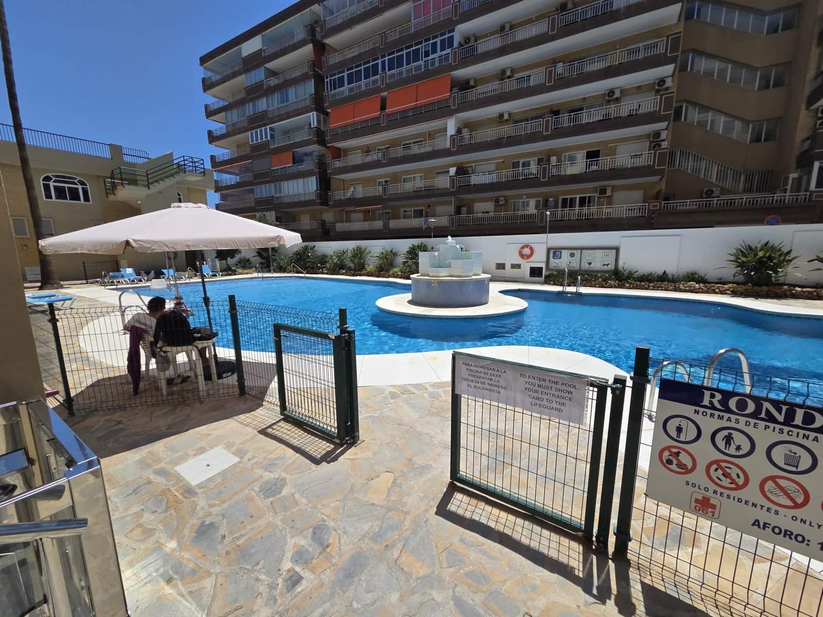 1 chambre Appartement à vendre à Fuengirola avec piscine garage - 335 000 € (Ref: 9836665)