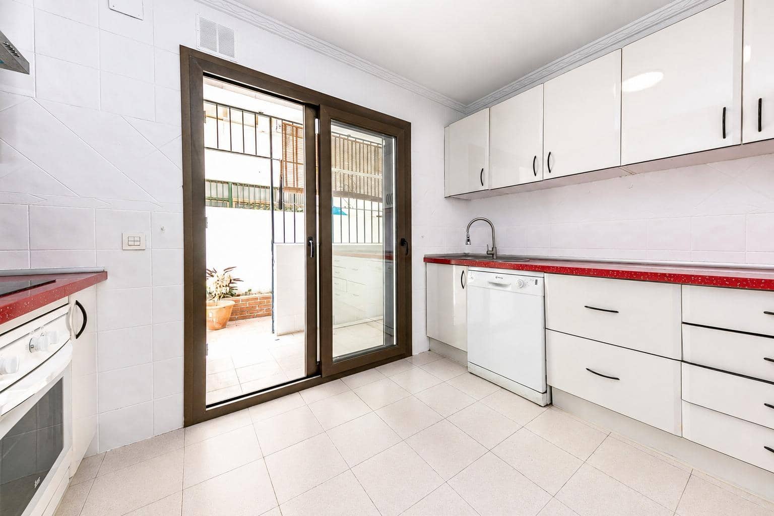 3 slaapkamer Appartement te koop in Fuengirola met garage - € 319.000 (Ref: 9851755)