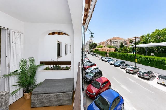 3 sovrum Lägenhet till salu i Centro ciudad, Fuengirola med garage - 329 000 € (Ref: 9851755)
