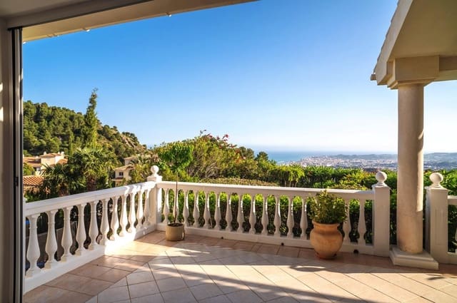 6 soverom Villa til salgs i Mijas med svømmebasseng garasje - € 2 750 000 (Ref: 9867025)