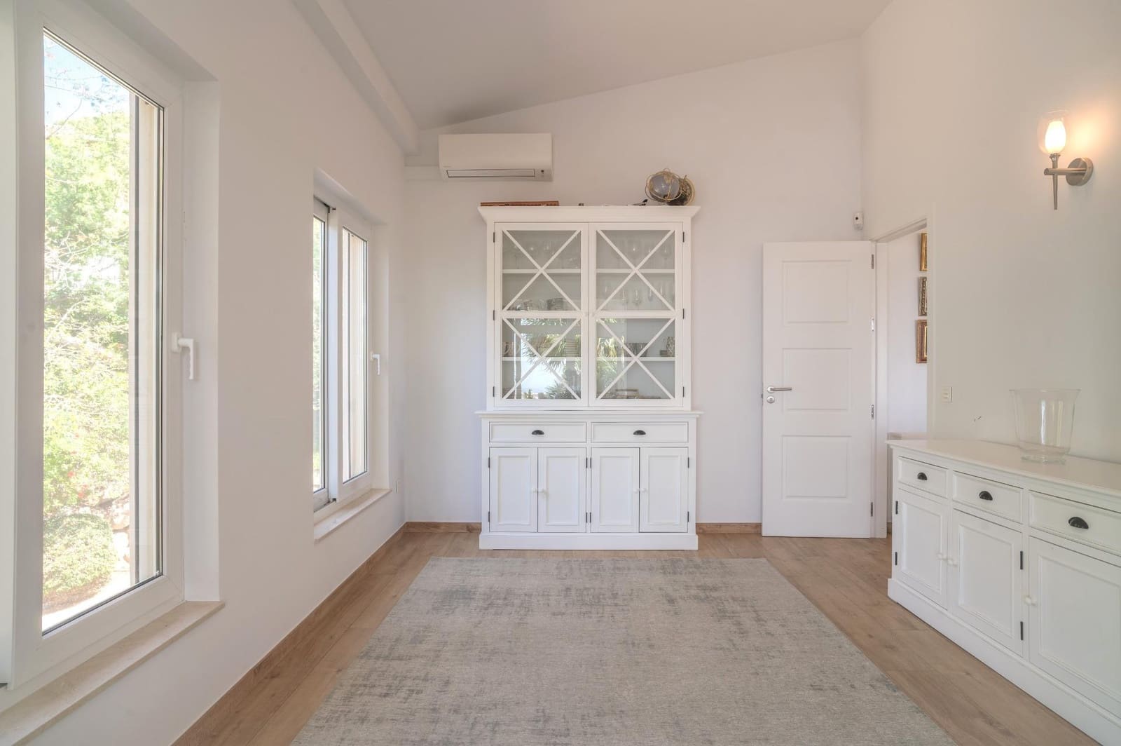 6 bedroom Villa for sale in Mijas with pool garage - € 2,750,000 (Ref: 9867025)