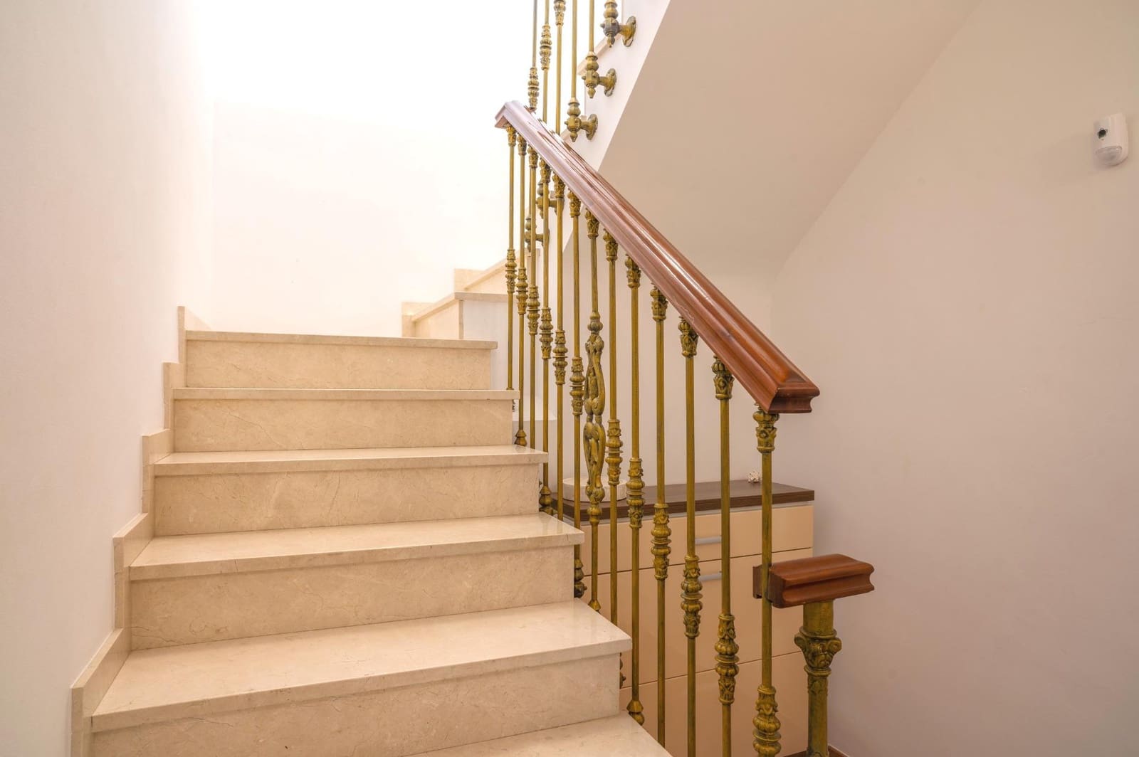 6 bedroom Villa for sale in Mijas with pool garage - € 2,750,000 (Ref: 9867025)