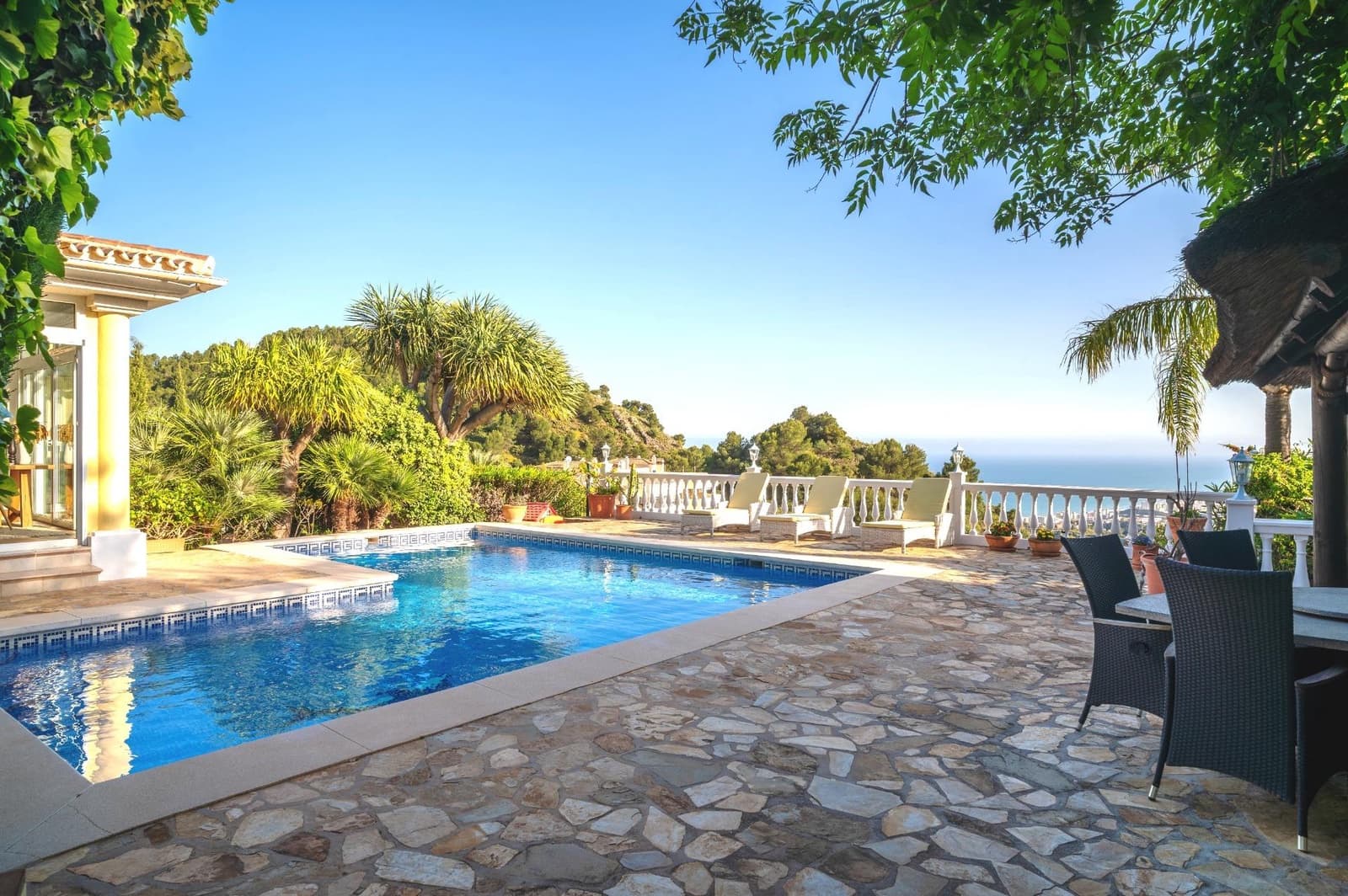 6 bedroom Villa for sale in Mijas with pool garage - € 2,750,000 (Ref: 9867025)