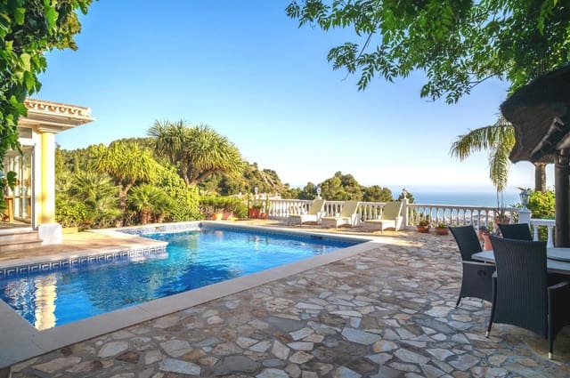 6 soverom Villa til salgs i Mijas med svømmebasseng garasje - € 2 750 000 (Ref: 9867025)