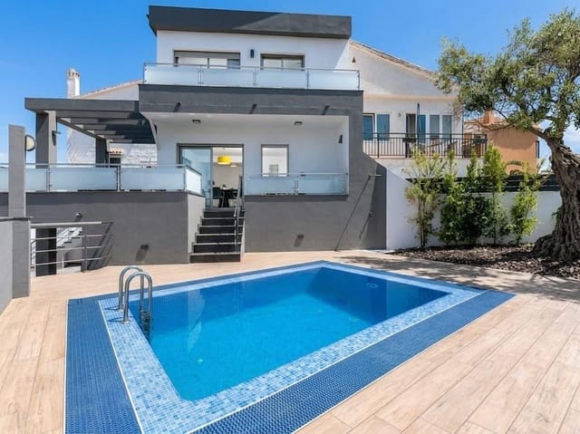 3 slaapkamer Halfvrijstaande villa te koop in Mijas met zwembad garage - € 649.000 (Ref: 9884803)