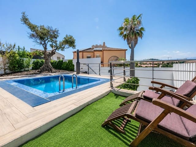 3 slaapkamer Halfvrijstaande villa te koop in Mijas met zwembad garage - € 649.000 (Ref: 9884803)