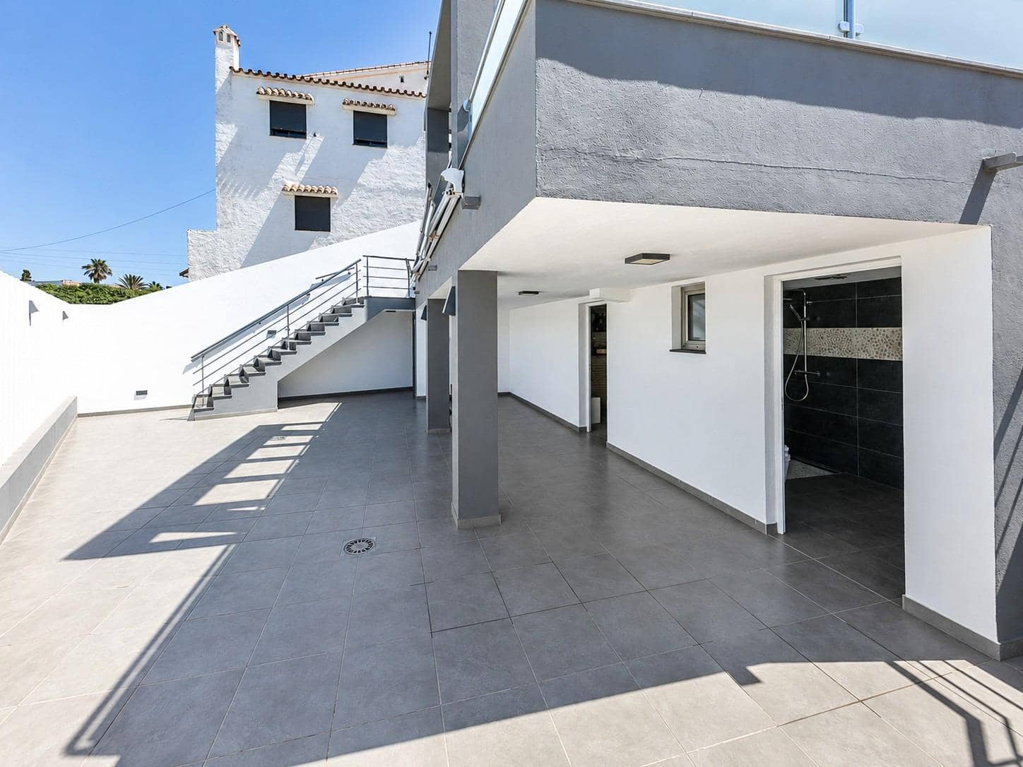 3 makuuhuone Paritalo myytävänä paikassa Mijas mukana uima-altaan 
autotalli - 649 000 € (Ref: 9884803)