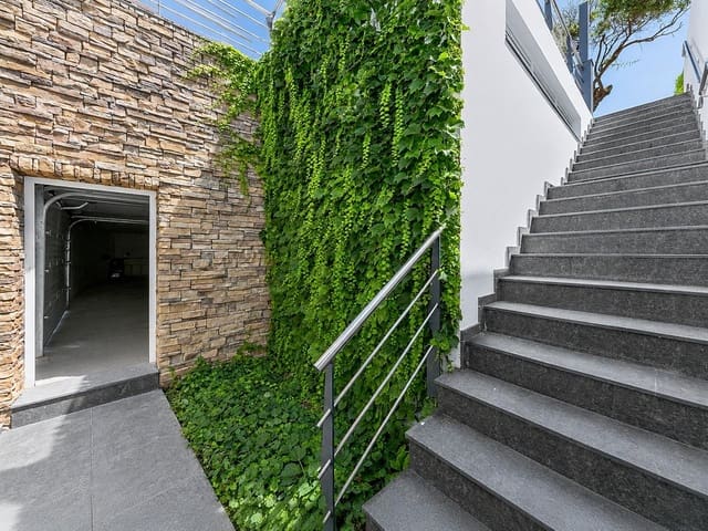 3 slaapkamer Halfvrijstaande villa te koop in Mijas met zwembad garage - € 649.000 (Ref: 9884803)